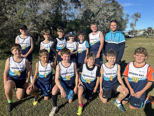 boys polding touch
